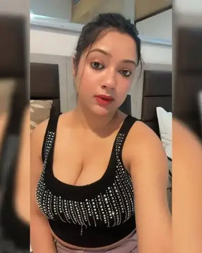 Call Girls Service Magarpatta